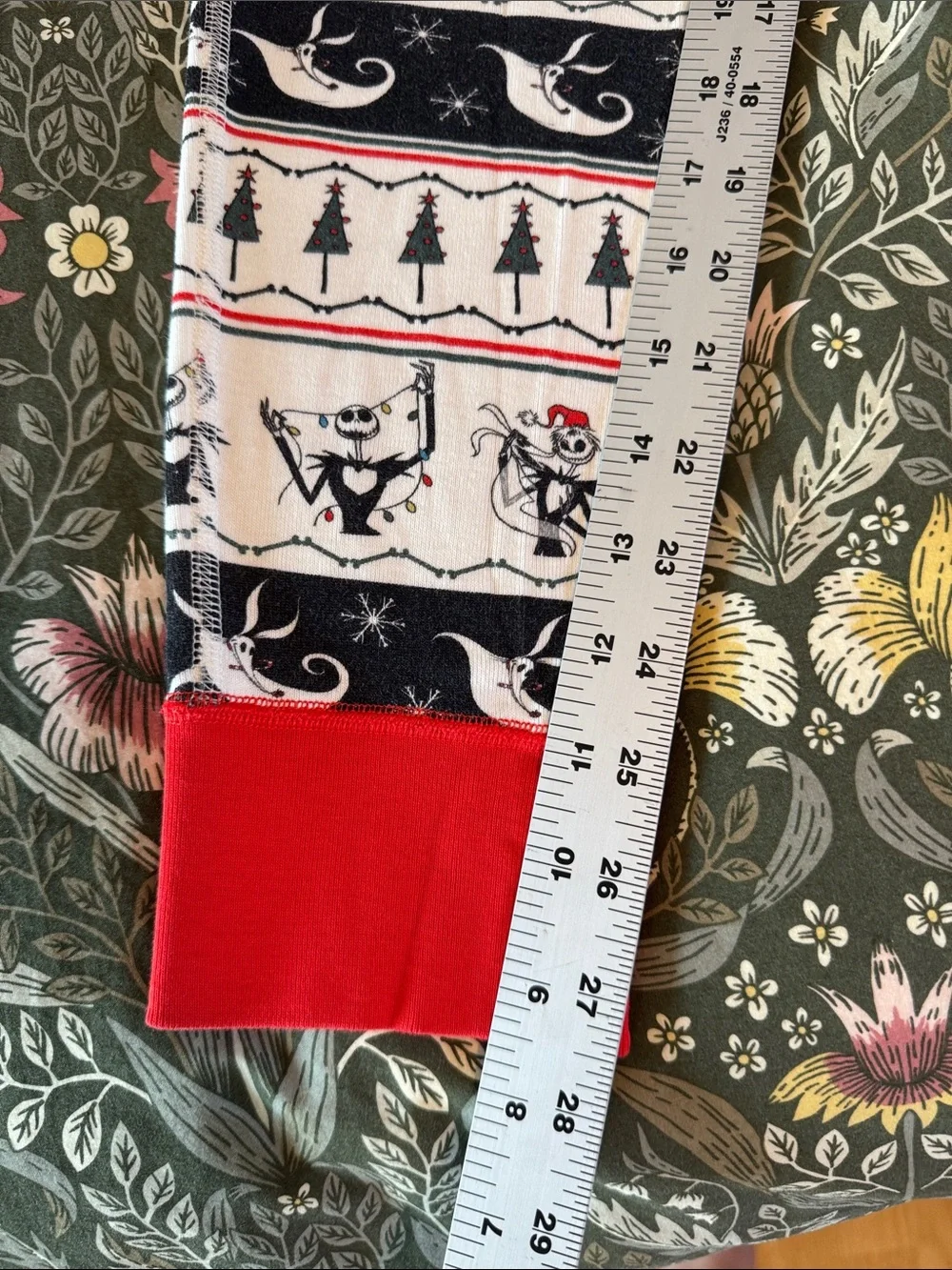 Hanna Andersson Adult Nightmare Before Christmas Pjs- XS top/S pants, mommy & me